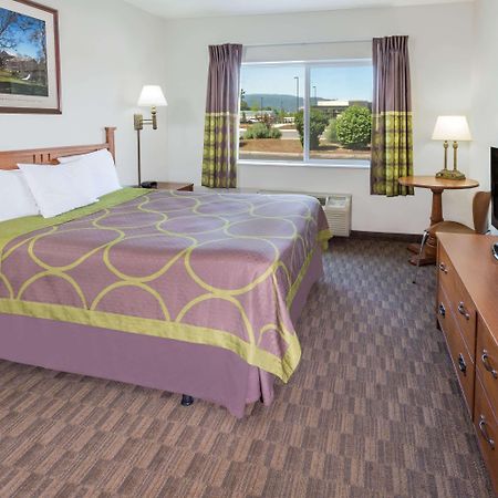 סנטרל פוינט Super 8 By Wyndham Central Pt Medford מראה חיצוני תמונה