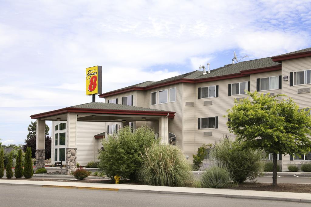 במוטל סנטרל פוינט Super 8 By Wyndham Central Pt Medford מראה חיצוני תמונה