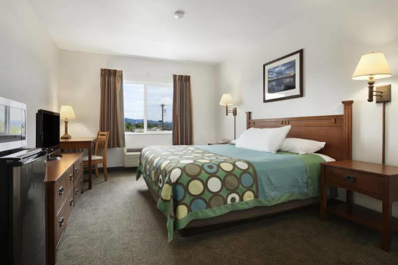 סנטרל פוינט Super 8 By Wyndham Central Pt Medford מראה חיצוני תמונה